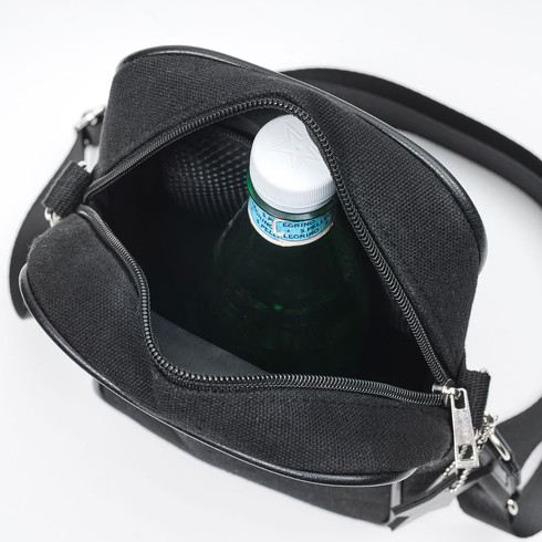 宝島社「BAYFLOW ペットボトルがタテに入る! LOGO SHOULDER BAG BOOK」