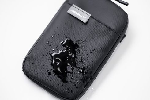 宝島社「Resistant W 汚れに強い防水スマホショルダーバッグBOOK」