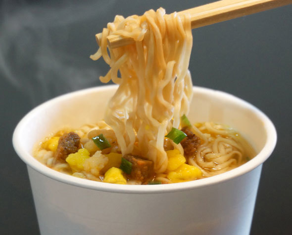 カップラーメン