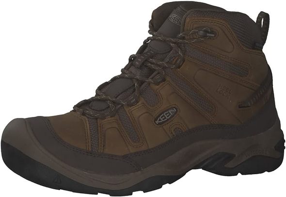 今売れているキーン（KEEN）の防水トレッキングシューズ：「トレッキングシューズ サーカディア ミッド ウォータープルーフ メンズ」
