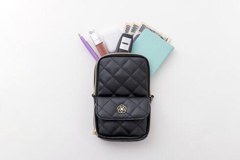 宝島社「CLATHAS スマホポーチBOOK」