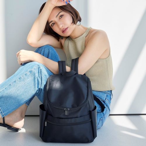 宝島社「憧れ雑誌の常連スタイリスト永岡美夏デザインガバッと開いて中が見渡せる 便利なコの字オープンリュックBOOK」
