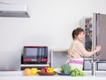 冷蔵庫に「カーテン」はつけない方が良い？！　知っておいて損はない「冷蔵庫の効果的な節電方法」7選