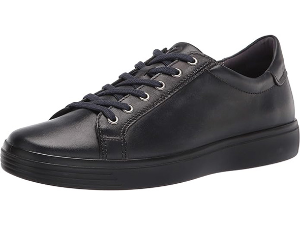 スニーカー