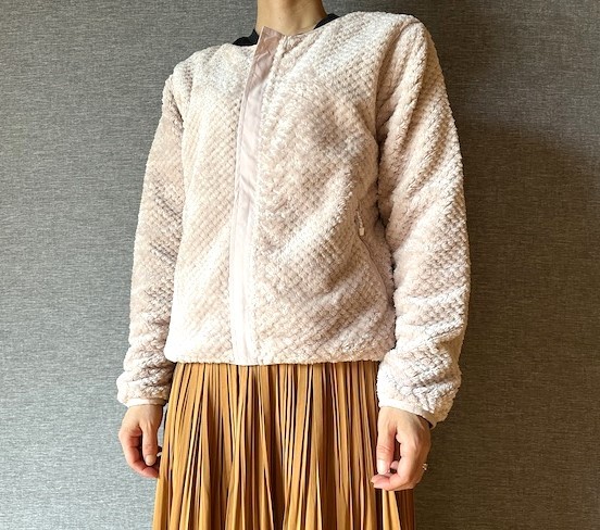 身長160cmの女性がSサイズを着用