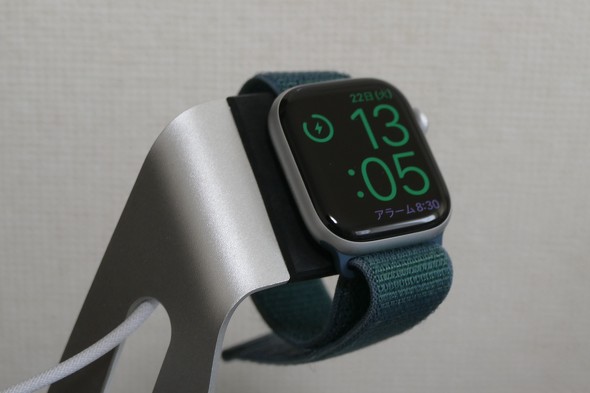 Series 10なら短い隙間時間に充電するだけで終日使えてしまうのが快適だ