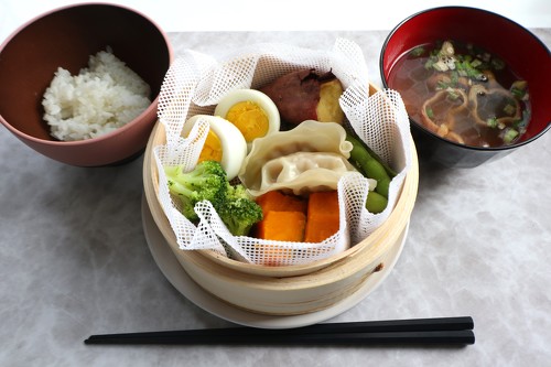 充分に豪華な1食がせいろひとつで完成します