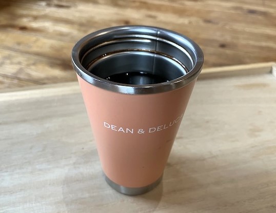 限定カラー「ピーチピンク」のサーモタンブラー