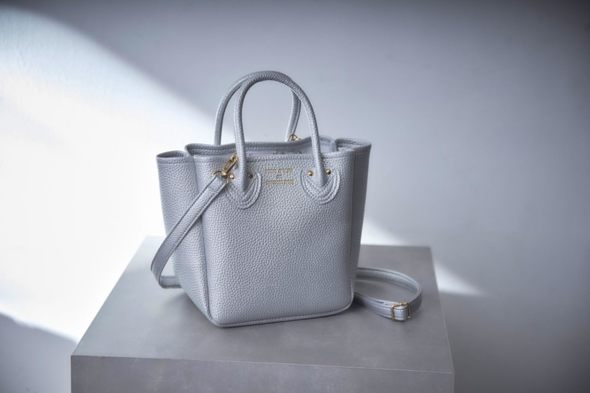 宝島社「YOUNG&OLSEN The DRYGOODS STORE 2WAY SHOULDER BAG BOOK SILVER」