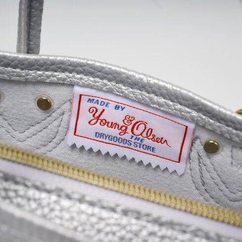 宝島社「YOUNG&OLSEN The DRYGOODS STORE 2WAY SHOULDER BAG BOOK SILVER」