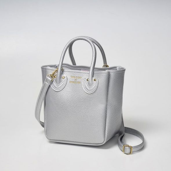 宝島社「YOUNG&OLSEN The DRYGOODS STORE 2WAY SHOULDER BAG BOOK SILVER」