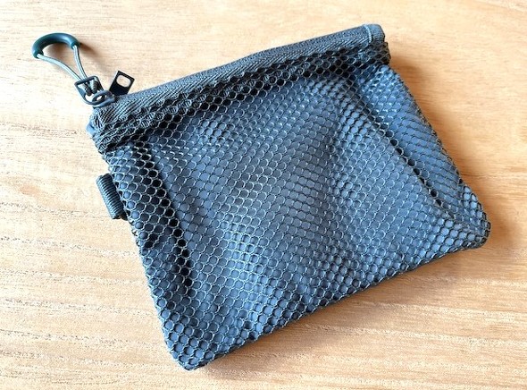無印良品「ポリエステルダブルファスナーケース」