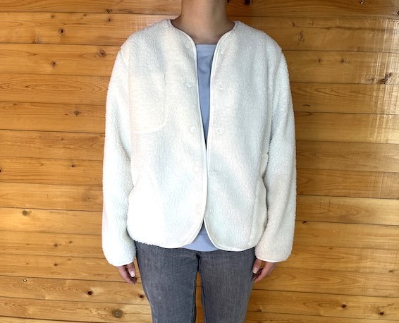 身長155cmの女性がMサイズを着用