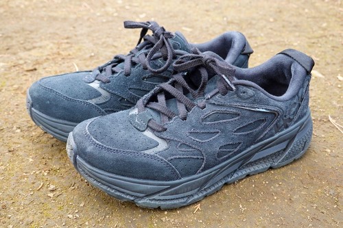 HOKA「クリフトン L スエード」