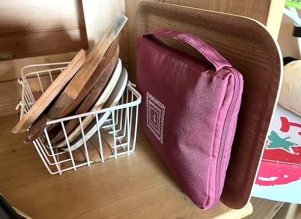 隙間に収納しやすい