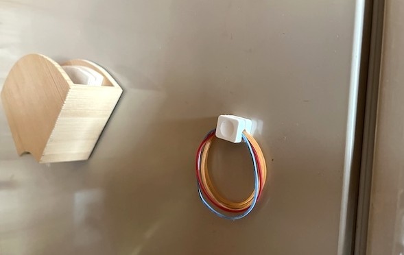 冷蔵庫にくっつけることも可能