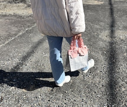身長約155cmの人がランチバッグを持ってみた