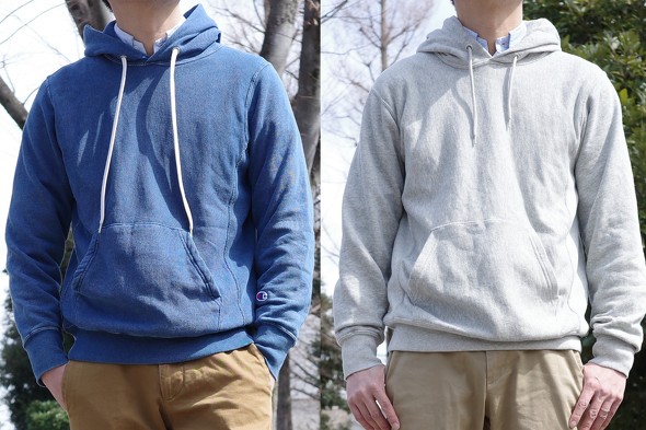 左:Sサイズ、右:Mサイズを着用(身長165cm)。ダラリとした印象を回避したいなら、ジャストサイズを選ぶのがおすすめ