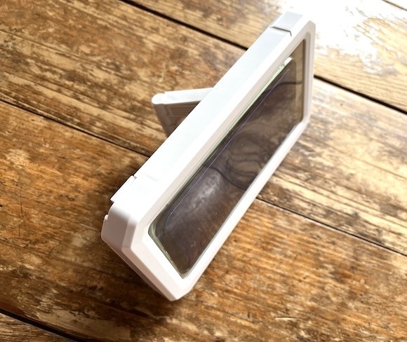 スマホスタンドとしても使える