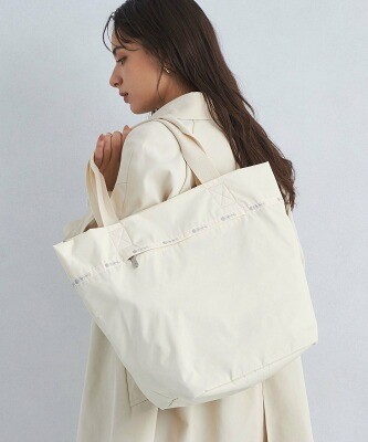 ユナイテッドアローズ グリーンレーベルリラクシング 【別注】<LeSportsac>マーケット トートバッグ” width=”333″ height=”400″/></a><figcaption>ユナイテッドアローズ グリーンレーベルリラクシング 【別注】<LeSportsac>マーケット トートバッグ（出典：<a href=