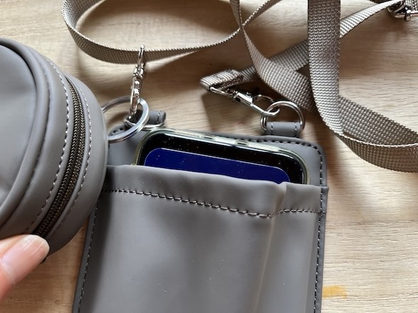 プルーフポーチ付きスマホショルダー