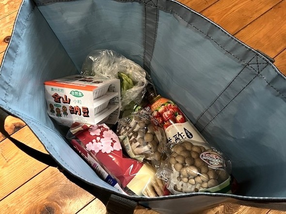 まとめ買いの荷物もたっぷり入る