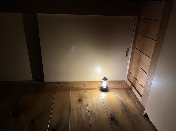 部屋全体を明るくすることは難しい