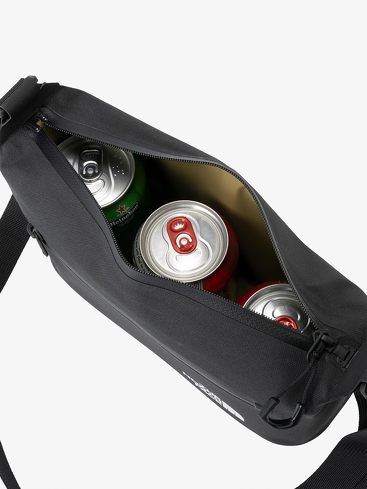 「ノースフェイスのショルダーバッグ」おすすめ3選　350ml缶が入るソフトクーラーが便利！　保冷機能付きだからフェスなどアウトドアにピッタリ【2025年5月版】