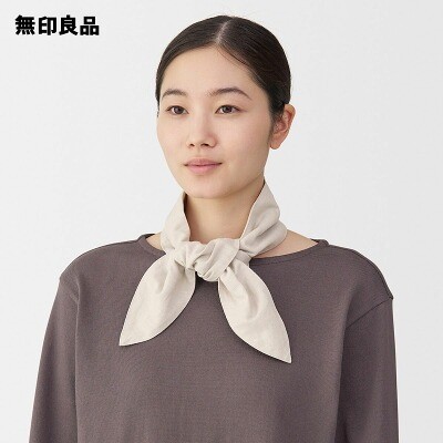 無印良品 UVカット ヘンプコットン ポケット付きスカーフ