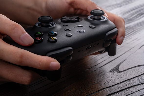 今売れている「PC用ゲームパッド」おすすめ3選&ランキング ロジクールのクラシカルなモデルが人気! 2000円台で買えてコスパも良し!【2025年6月版】