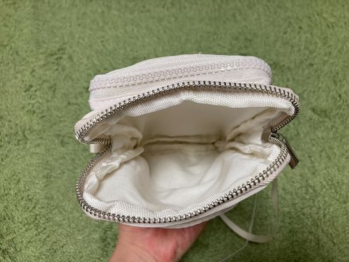大きく開いて中を確認しやすい