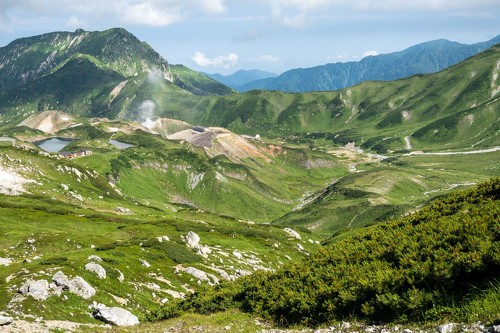 この夏、3000m級の日本百名山に挑戦しよう