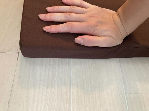 体重をかけて押してもへたれない