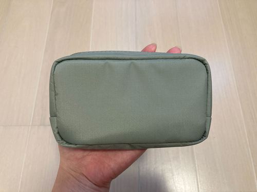 無印良品「ナイロンコンパクトポーチ」