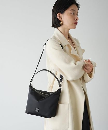 ラシット クラウズナイロンシンプルショルダーバッグ
