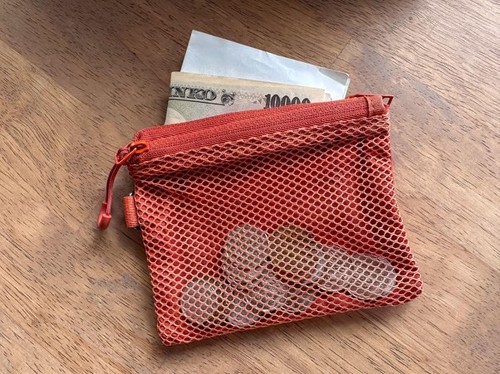 財布としても優秀なポーチ