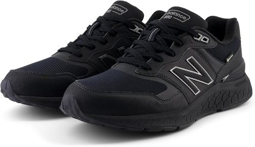 ニューバランス FRESH FOAM WALKING 880 GORE-TEX