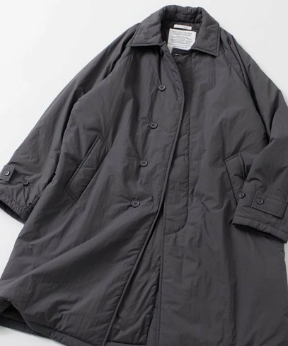 10位:FREAK’S STORE「PRIMALOFT BALMACAAN COAT / プリマロフト ステンカラー 中綿コート 25AW」
