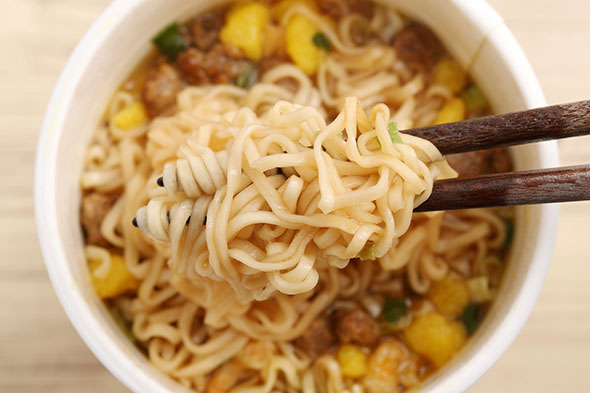 カップラーメン