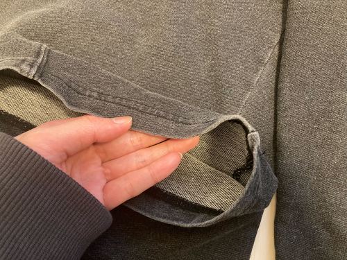 生地は薄手だがその分動きやすい