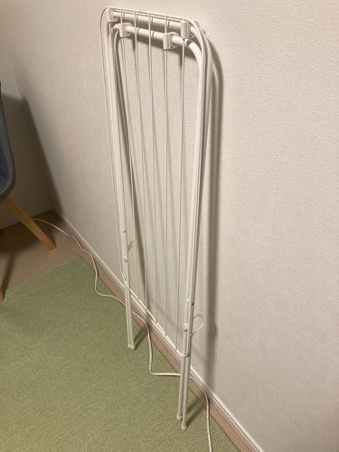 折りたたむととてもスリム