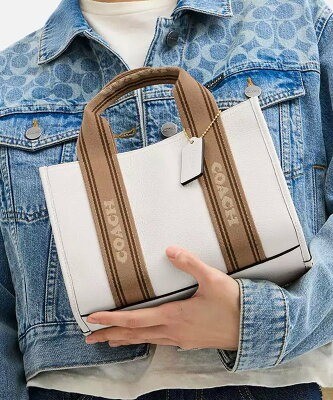 コーチ スミス トート バッグ 24