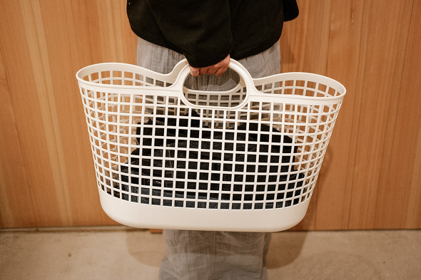 軽さと持ち手のおかげで干す際の移動もラクラク