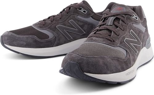 ニューバランス Fresh Foam Walking 880 v7