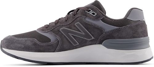 ニューバランス Fresh Foam Walking 880 v7