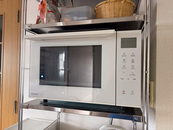 大きめのオーブンレンジがすっぽり入る