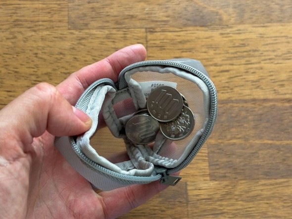 小銭入れとして使えるのが便利