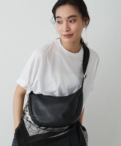ラシット ソフトレザーラウンドショルダーバッグ