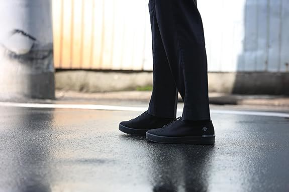 梅雨時も快適。軽くて歩きやすい「防水ビジネススニーカー」おすすめ3選【2026年6月版】