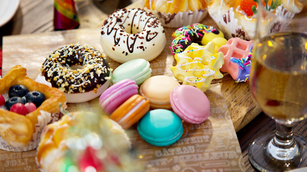 好きなだけ甘いもの食べちゃおう! 3月12日は「スイーツの日」でTLが甘いお菓子まみれ(1/2) グルメ ねとらぼ調査隊 好きなだけ甘いもの食べちゃおう! 3月12日は「スイーツの日」でTLが甘いお菓子まみれ(1/2) グルメ ねとらぼ調査隊